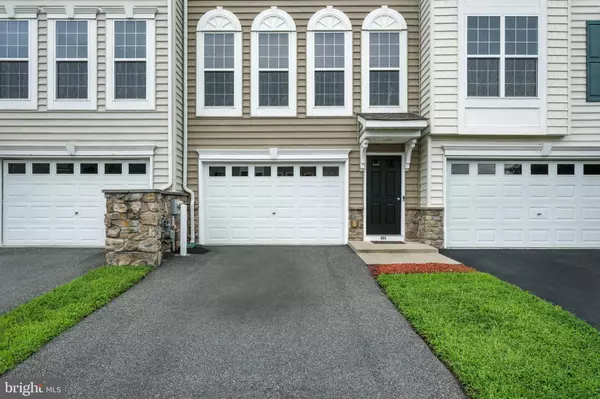 660 COURTLY RD, Townsend, DE 19734