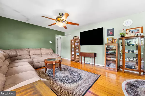 402 STAFFORD AVE, Newark, DE 19711