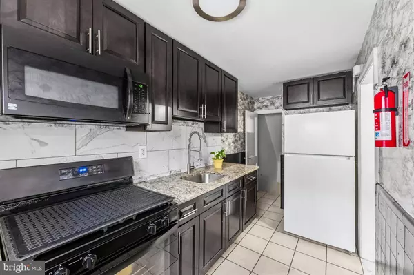 540 SNOWDEN RD, Upper Darby, PA 19082