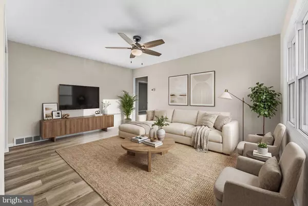 819 OLD HARMONY RD, Newark, DE 19711