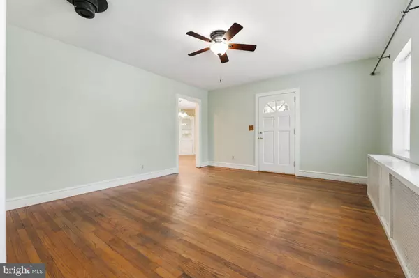 324 ROGERS RD, Norristown, PA 19403