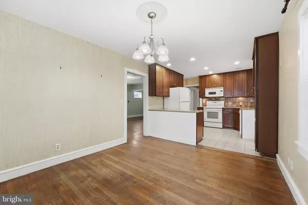 324 ROGERS RD, Norristown, PA 19403