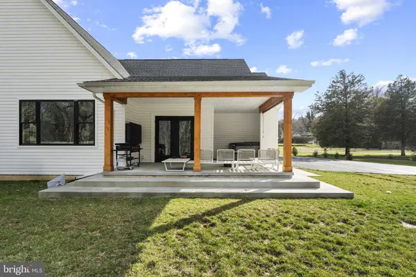 97 OTTER POINT RD, Elkton, MD 21921