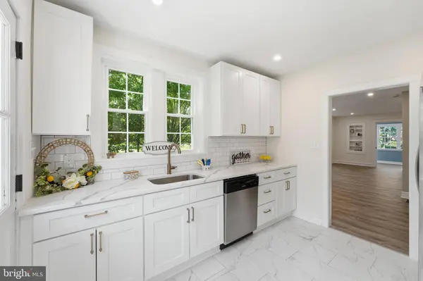 2042 CLARK ST, Wilmington, DE 19805