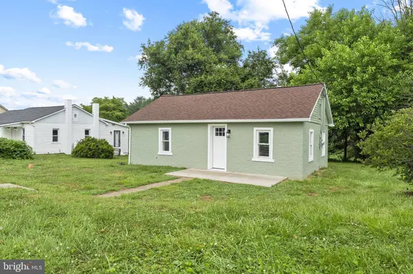 284 ELLICOTT RD