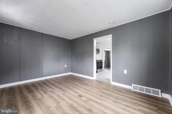 286 ELLICOTT RD, Avondale, PA 19311