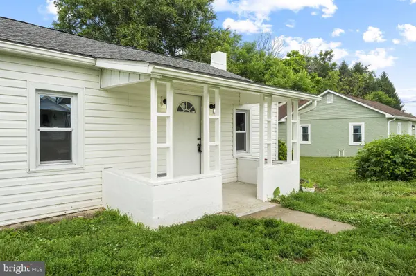 286 ELLICOTT RD, Avondale, PA 19311