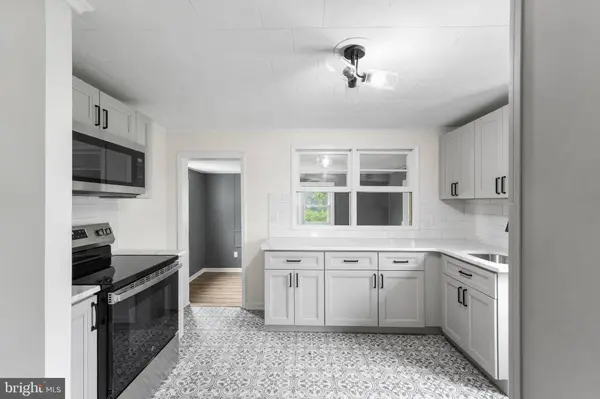 286 ELLICOTT RD, Avondale, PA 19311