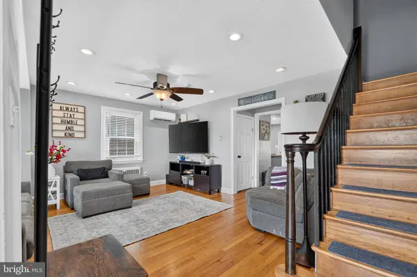 1811 OAK ST, Wilmington, DE 19805