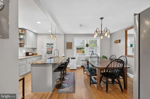 1811 OAK ST, Wilmington, DE 19805
