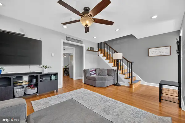 1811 OAK ST, Wilmington, DE 19805