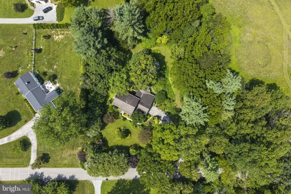 821 SERPENTINE DR, West Chester, PA 19382