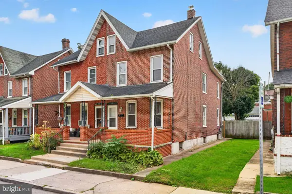 206 CHARLES ST