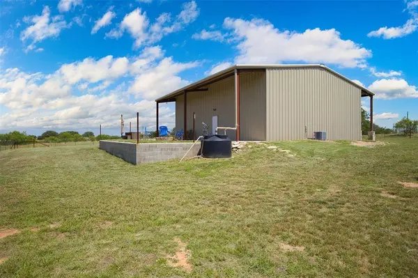 1926 Comanche County Road 333, Dublin, TX 76446