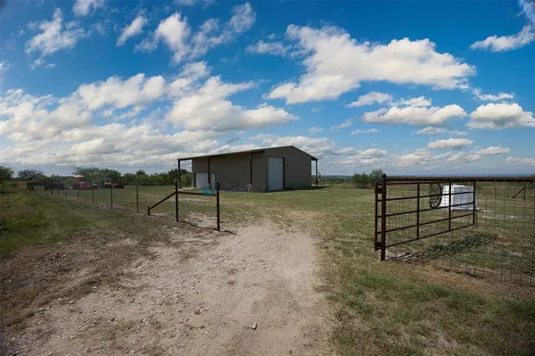 1926 Comanche County Road 333, Dublin, TX 76446