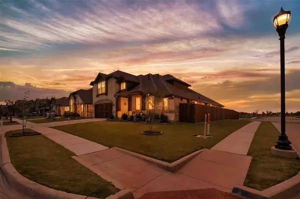 2700 Richard Street, Burleson, TX 76028