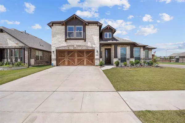 2700 Richard Street, Burleson, TX 76028