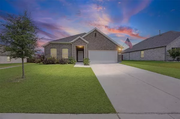 1324 Alderwood Lane, Crowley, TX 76036