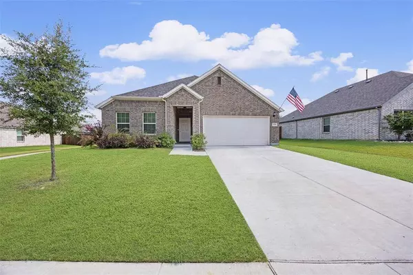 1324 Alderwood Lane, Crowley, TX 76036