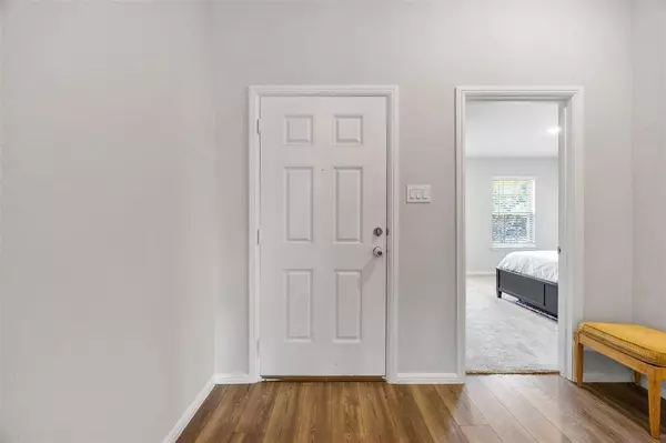 1324 Alderwood Lane, Crowley, TX 76036