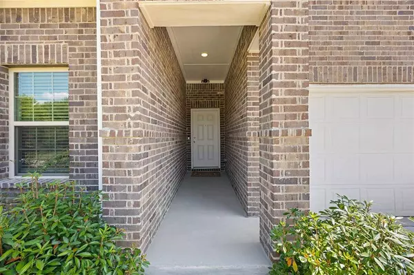 1324 Alderwood Lane, Crowley, TX 76036