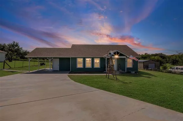 9209 Giant Drive, Joshua, TX 76058