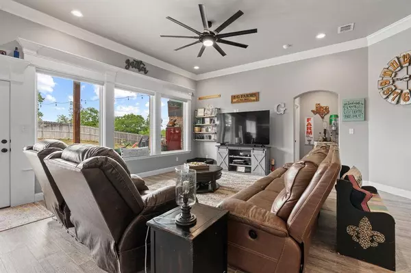 5530 Contrary Creek Road, Granbury, TX 76048