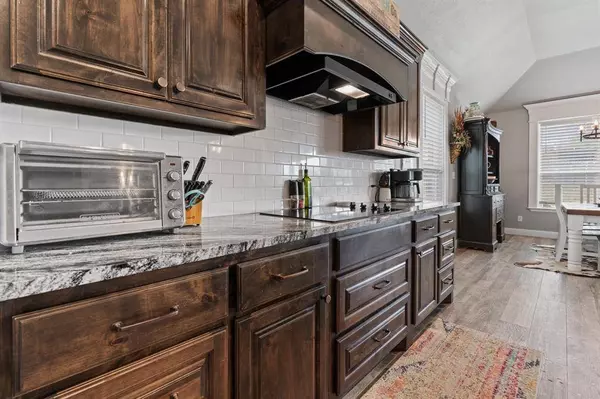 5530 Contrary Creek Road, Granbury, TX 76048