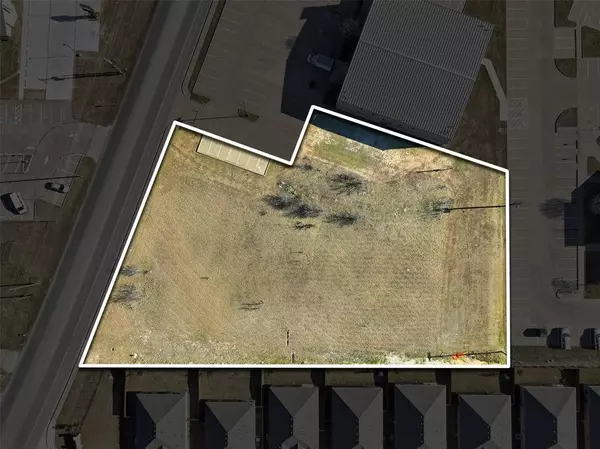 1007 Woodard Avenue, Cleburne, TX 76033