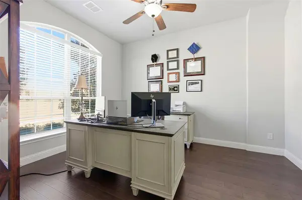 7216 Warwick Court, North Richland Hills, TX 76180