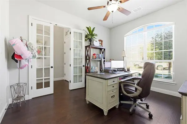 7216 Warwick Court, North Richland Hills, TX 76180