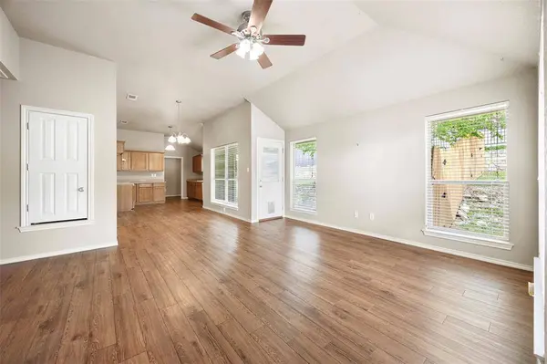 703 Bryan Street, Glen Rose, TX 76043