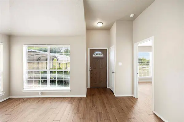 703 Bryan Street, Glen Rose, TX 76043