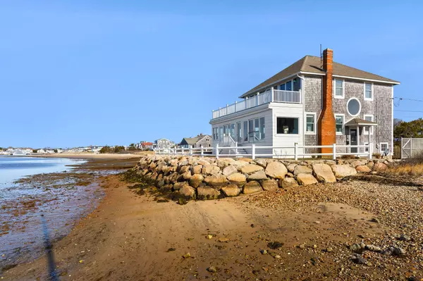 4 Glenwood Street, West Yarmouth, MA 02673