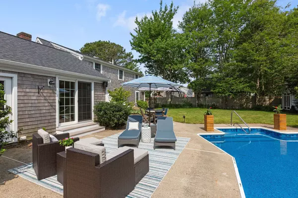 34 Violet Glen Road, South Yarmouth, MA 02664