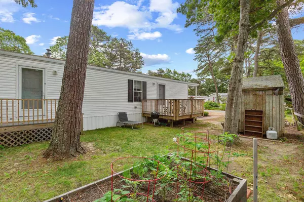 210 West Road #B9, Wellfleet, MA 02667