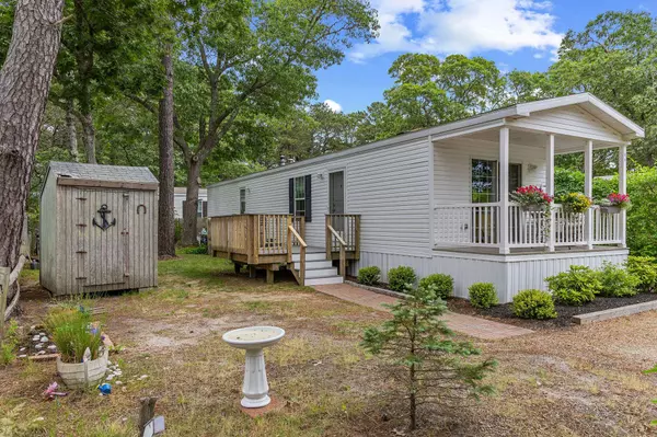 210 West Road #B9, Wellfleet, MA 02667