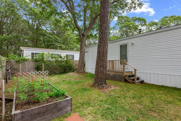 210 West Road #B9, Wellfleet, MA 02667
