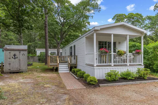 210 West Road #B9, Wellfleet, MA 02667