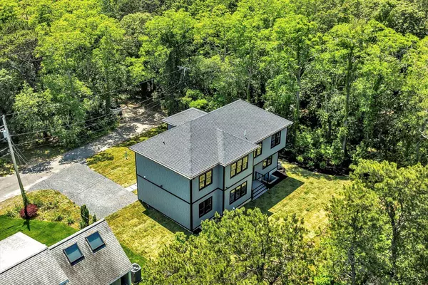 2 Buttercup Lane, South Yarmouth, MA 02664