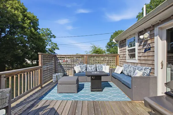 15 Commercial Street, South Yarmouth, MA 02664