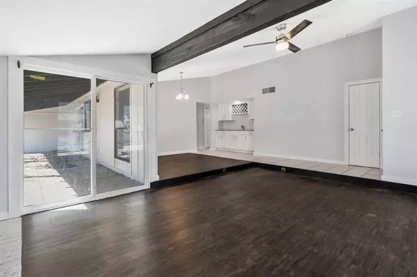 7313 Catbrier Court, Fort Worth, TX 76137