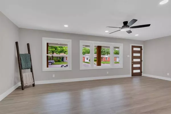 5437 Odom Avenue, Fort Worth, TX 76114