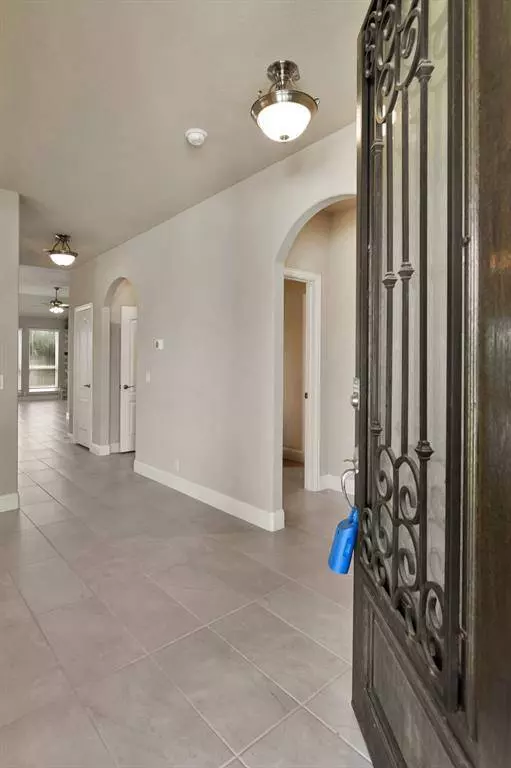 11516 Colonial Trace Road, Fort Worth, TX 76244