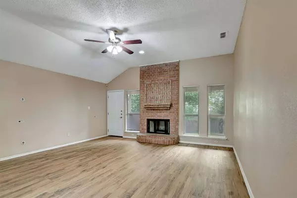 1451 Morrison Drive, Fort Worth, TX 76112