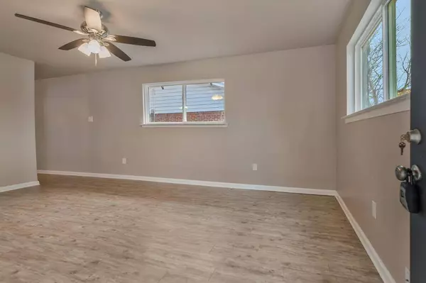 760 Ponderosa Drive, Hurst, TX 76053