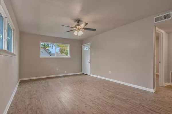 760 Ponderosa Drive, Hurst, TX 76053