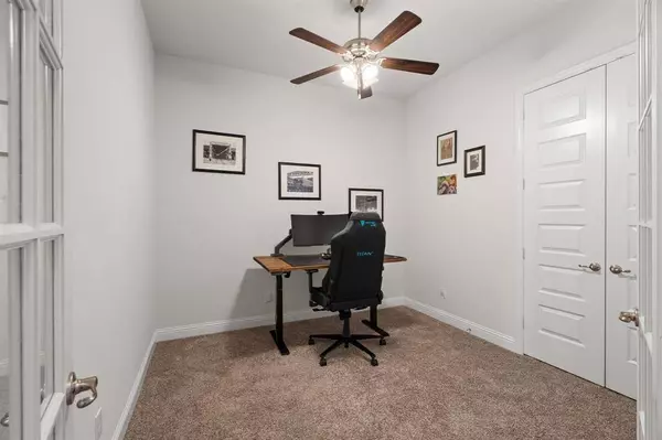 608 Ranchwood Drive, Justin, TX 76247