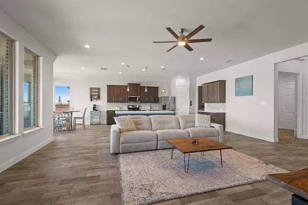 608 Ranchwood Drive, Justin, TX 76247