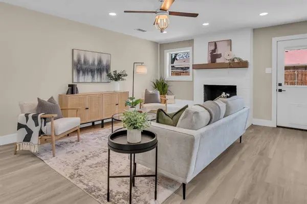 5529 Wood View Street, North Richland Hills, TX 76180